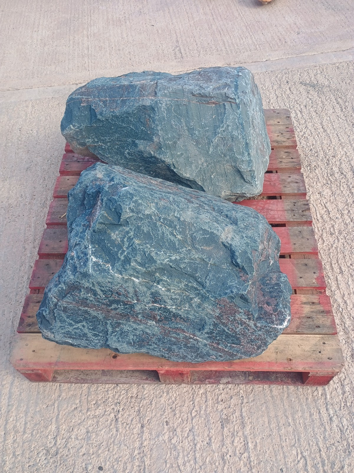 2 Large Natural Granite Garden Boulder Rockery Stones